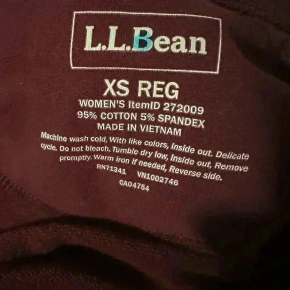 LL Bean Women's Deep Wine Soft Cotton Quilted Full-Zip Sweatshirt Size: XS. - Picture 5 of 9